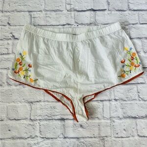 Anthropologie White cotton Floral Embroidered Shorts XL sleep chill beach
